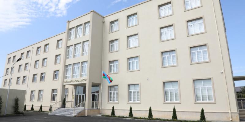 Президент Ильхам Алиев ознакомился с условиями, созданными в полной средней школе номер 71 Сабунчинского района