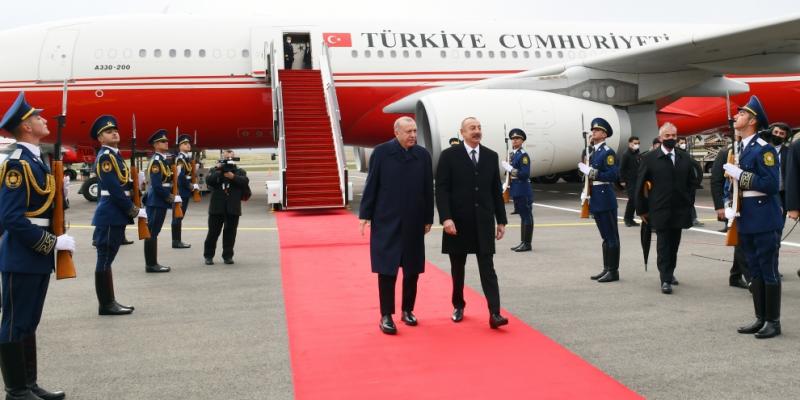 Президент Турции Реджеп Тайип Эрдоган прибыл с официальным визитом в Азербайджан Первая официальная встреча в Физулинском международном аэропорту