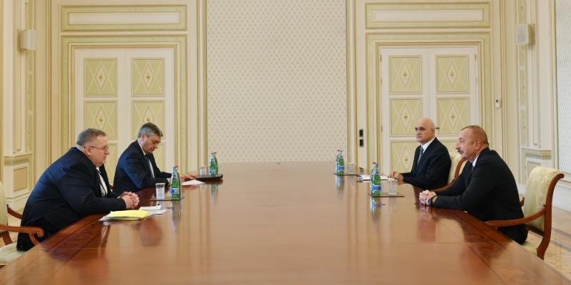 Президент Ильхам Алиев принял заместителя премьер-министра Российской Федерации