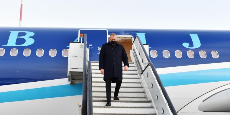 Президент Азербайджана Ильхам Алиев прибыл с визитом в Санкт-Петербург
