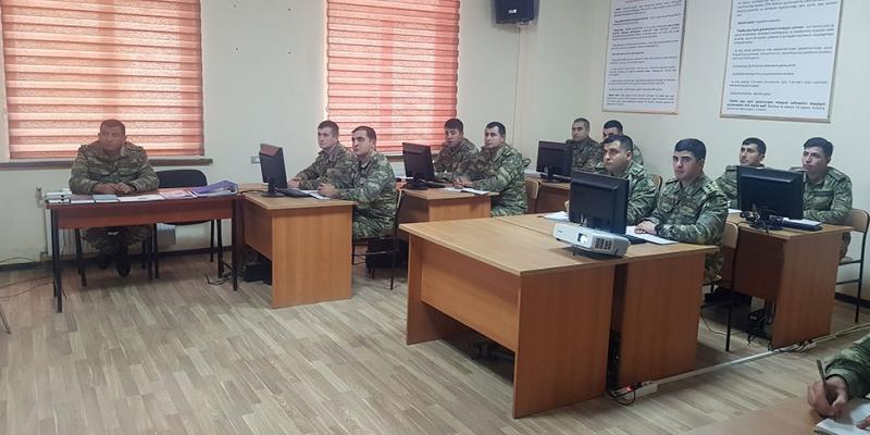 Training sessions held with commanders of companies, Defense Ministry