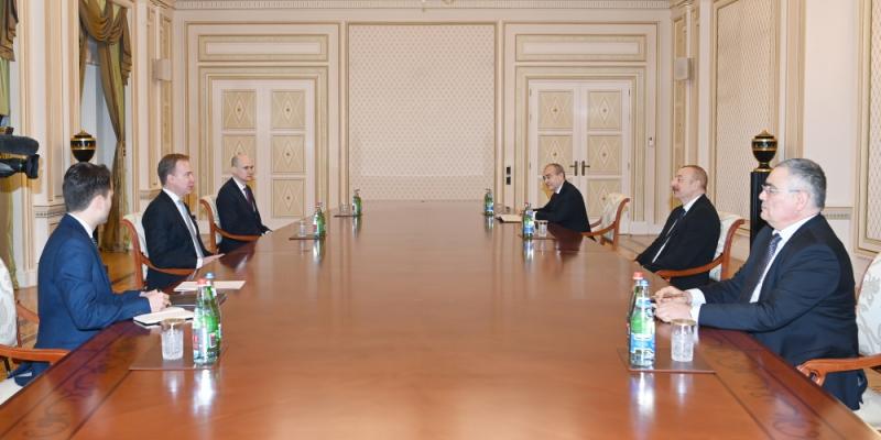 President Ilham Aliyev received delegation led by President of World Economic Forum