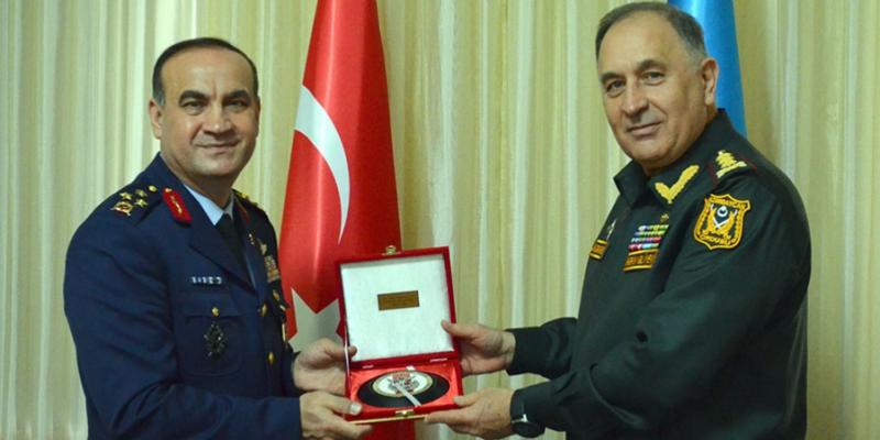 Начальник Генерального штаба Азербайджанской армии встретился с турецкой делегацией