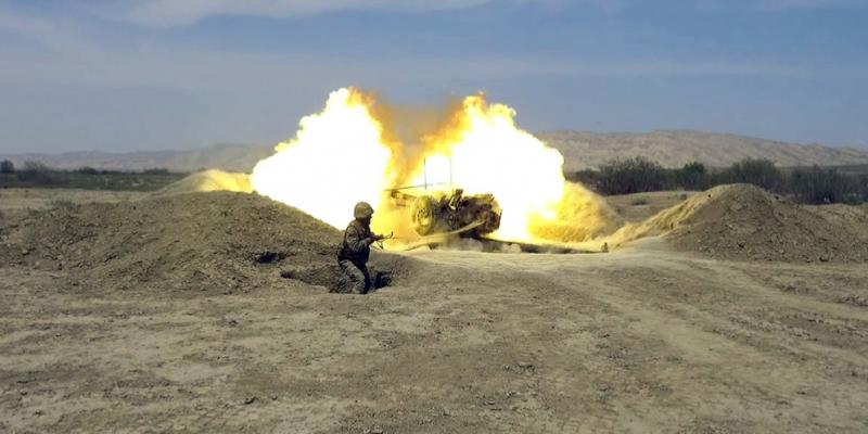 Проведены тактические учения ракетно-артиллерийских подразделений с боевой стрельбой