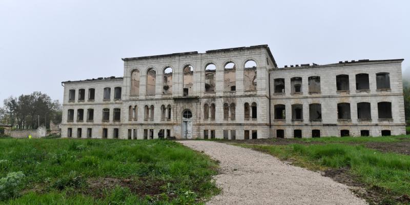 Ознакомление с предстоящими ремонтно-восстановительными работами в Шушинском реальном училище