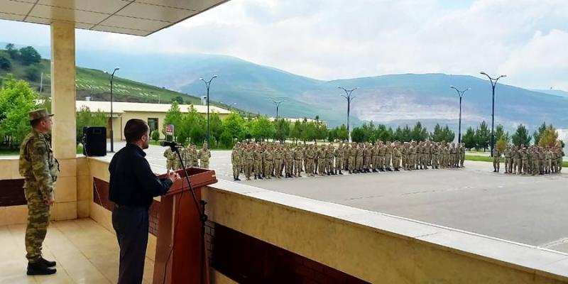 Представители Государственного комитета по работе с религиозными образованиями провели встречу с военнослужащими