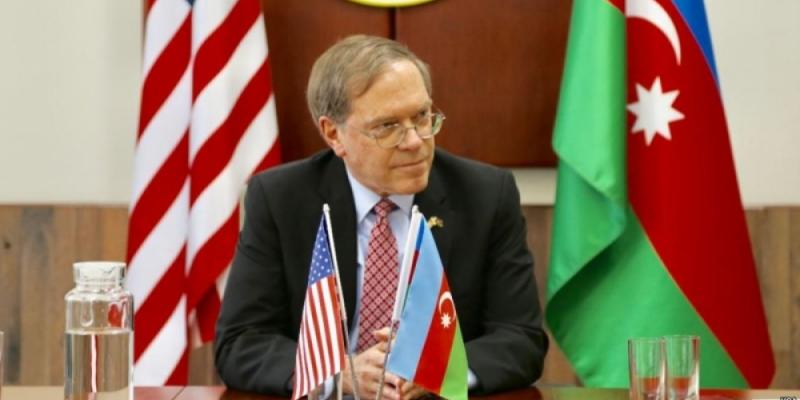 Посол США: Мы вкладываем инвестиции и поддерживаем общину вынужденных переселенцев в Азербайджане