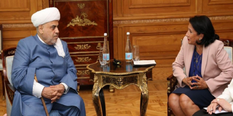 Gürcüstan Prezidenti Salome Zurabişvili şeyxülislam Allahşükür Paşazadəni qəbul edib