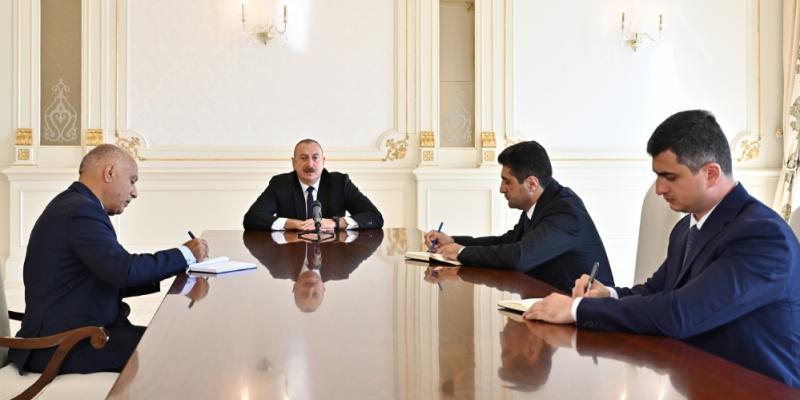 Президент Ильхам Алиев принял Араза Ахмедова, Акбера Аббасова и Эльвина Пашаева в связи с назначением их главами исполнительной власти соответственно Масаллинского, Лерикского и Гёйгельского районов 