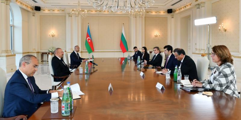 President Ilham Aliyev, Prime Minister of Bulgaria Kiril Petkov held expanded meeting 