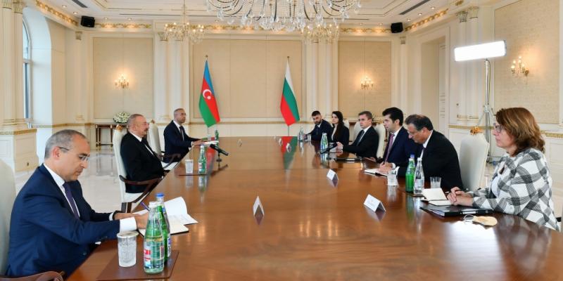President Ilham Aliyev, Prime Minister of Bulgaria Kiril Petkov held expanded meeting
