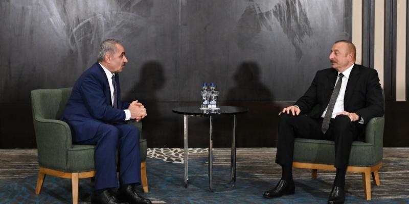 Prezident İlham Əliyev Konyada Fələstinin Baş nazirini qəbul edib