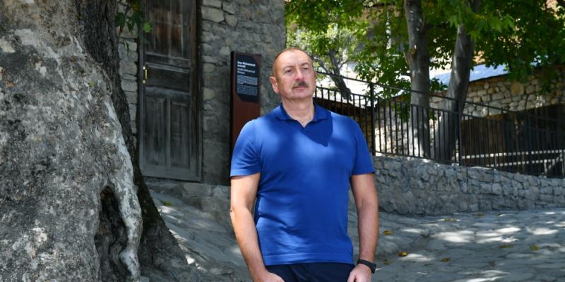 Президент Ильхам Алиев дал интервью Азербайджанскому телевидению в поселке Басгал Исмаиллинского района 