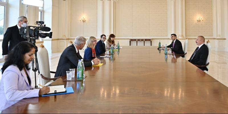 President Ilham Aliyev received World Bank Vice President for Europe and Central Asia