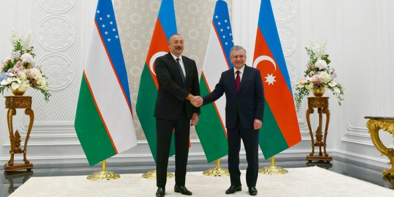 В Самарканде состоялась встреча Президента Азербайджанской Республики Ильхама Алиева с Президентом Узбекистана Шавкатом Мирзиёевым