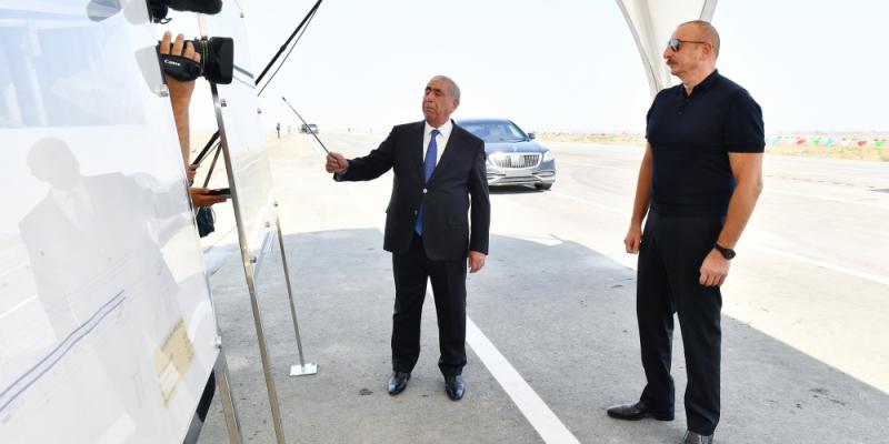 Prezident İlham Əliyev Bərdə-Ağdam avtomobil yolunda görülən işlərlə tanış olub