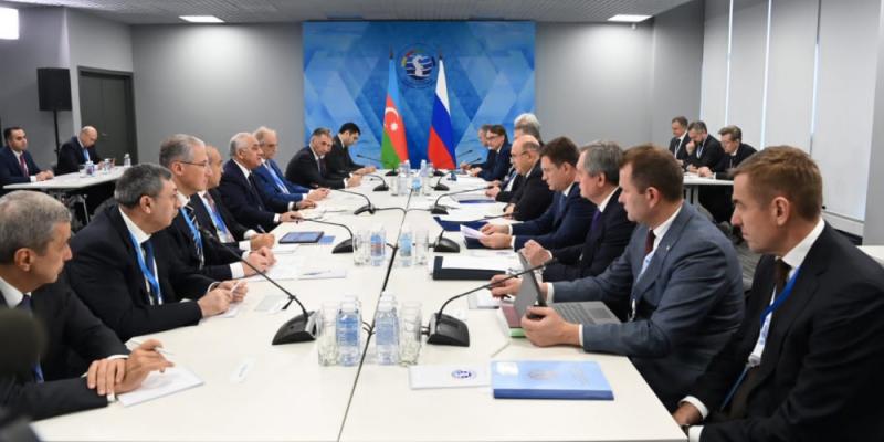 Премьер-министр Али Асадов встретился в Москве с председателем Правительства России Михаилом Мишустиным