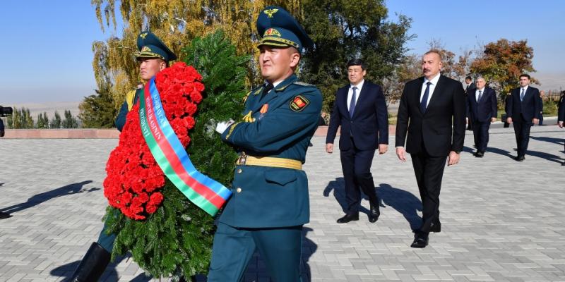 President Ilham Aliyev visited Ata-Beyit National Historical and Memorial Complex in Bishkek