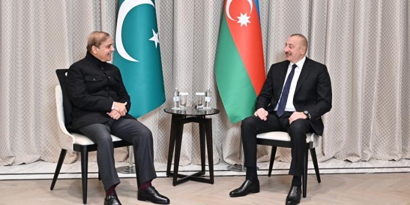 President Ilham Aliyev met with Prime Minister of Pakistan in Astana