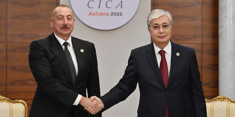 В Астане состоялась встреча Президента Азербайджана Ильхама Алиева с Президентом Казахстана Касым-Жомартом Токаевым