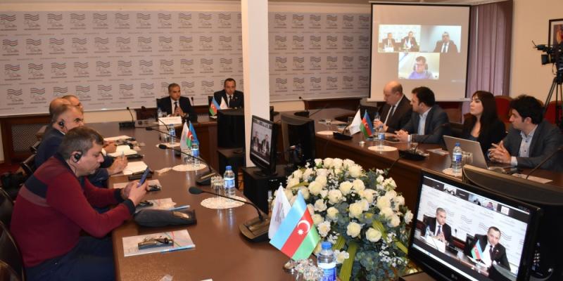 В Баку в гибридном формате проходит семинар на тему «Военные преступления против Азербайджана»