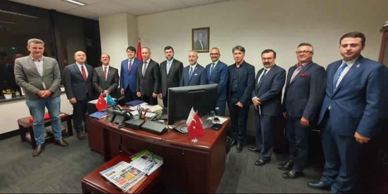 Dövlət Komitəsinin sədri Avstraliyada Türkiyə diplomatları ilə görüşlər keçirib