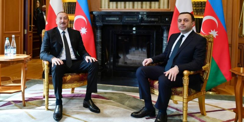 Azərbaycan Prezidenti İlham Əliyevin Gürcüstanın Baş naziri İrakli Qaribaşvili ilə təkbətək görüşü keçirilib