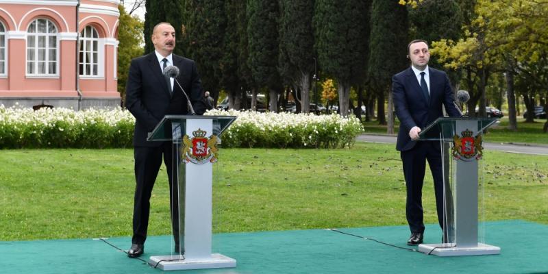 Президент Азербайджана и премьер-министр Грузии выступили с заявлениями для печати