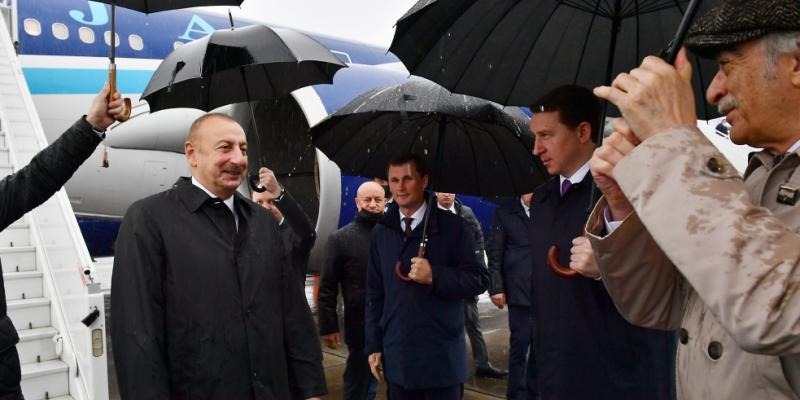 Президент Ильхам Алиев прибыл с рабочим визитом в город Сочи