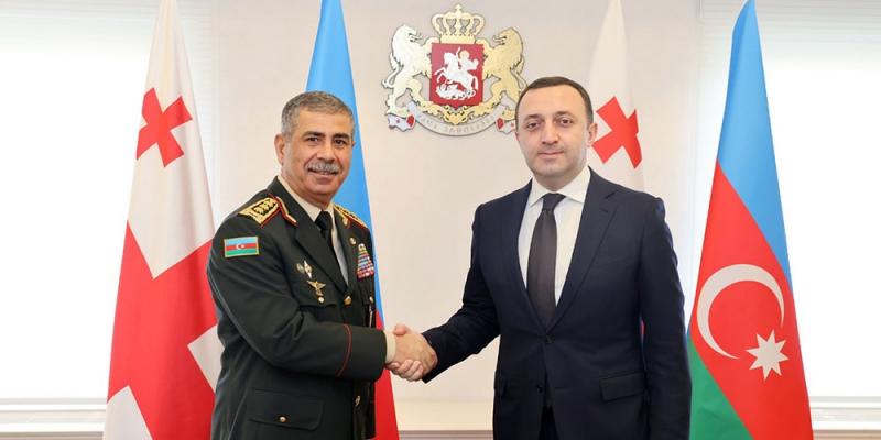 Министр обороны Азербайджана встретился с премьер-министром Грузии