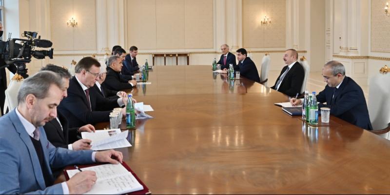 Президент Ильхам Алиев принял делегацию во главе с Президентом Республики Татарстан России