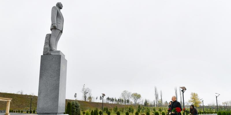 Президент Ильхам Алиев и первая леди Мехрибан Алиева совершили поездку в Шекинский район