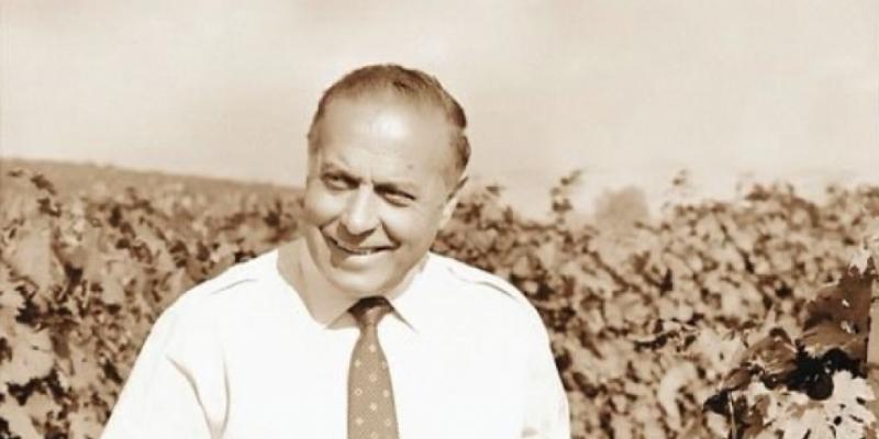 Первый вице-президент Мехрибан Алиева поделилась публикацией в связи с днем памяти великого лидера