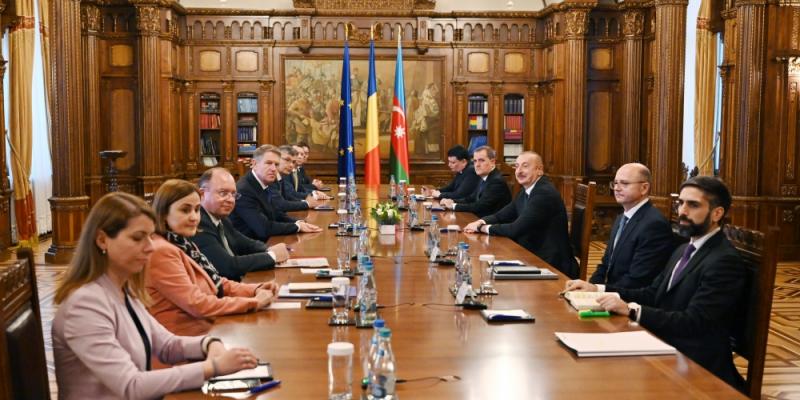 President Ilham Aliyev met with President of Romania Klaus Iohannis