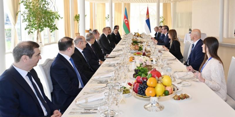 Dinner was hosted on behalf of President Ilham Aliyev in honor of President of Serbia Aleksandar Vucic
