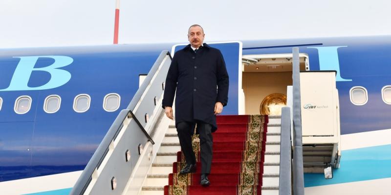 Президент Азербайджана Ильхам Алиев прибыл с рабочим визитом в Санкт-Петербург