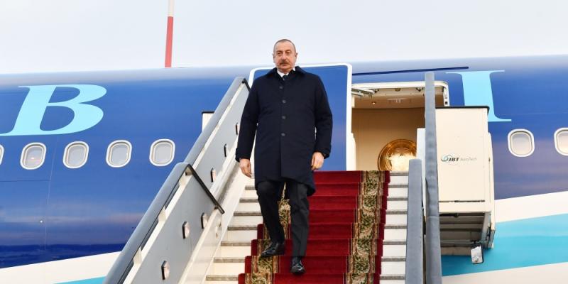 President Ilham Aliyev arrived in Saint Petersburg for working visit