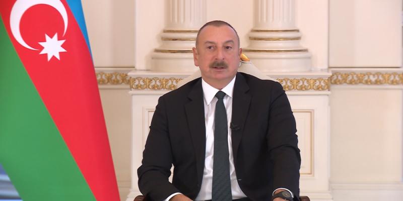 Президент Азербайджана Ильхам Алиев дал интервью местным телеканалам 