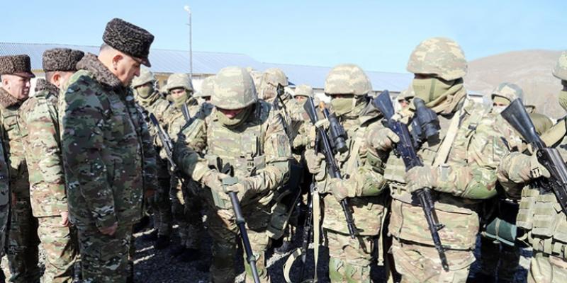 Руководящий состав Министерства обороны побывал в воинских частях ...