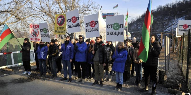 Peaceful protests of Azerbaijani eco-activists on Lachin-Khankandi road enter 37th day