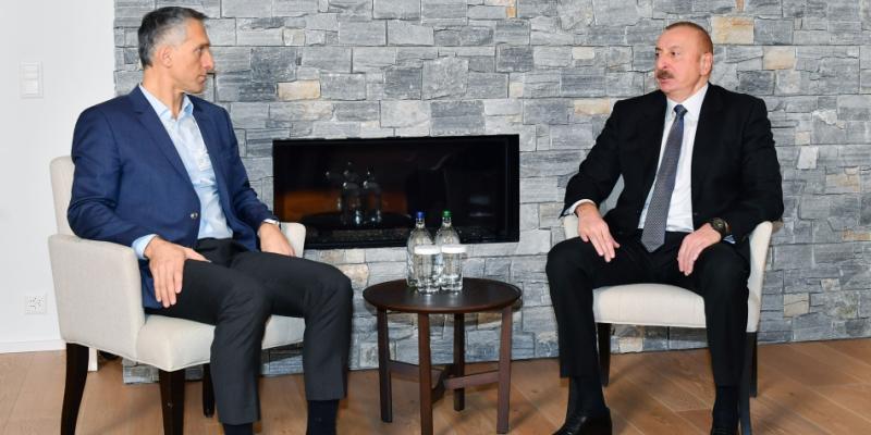 В Давосе состоялась встреча Президента Ильхама Алиева с генеральным исполнительным директором компании Signify
