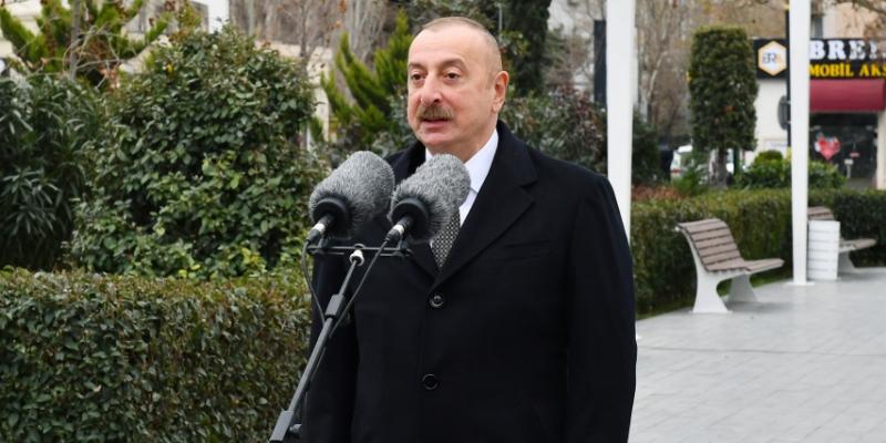 Президент Ильхам Алиев принял участие в открытии памятника выдающемуся композитору Тофику Кулиеву в Баку 