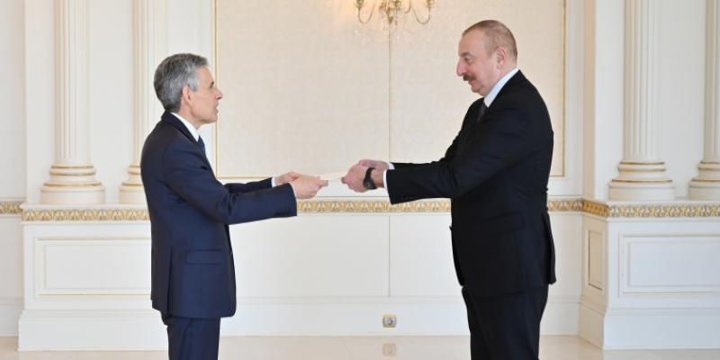President Ilham Aliyev received credentials of incoming ambassador of San Marino