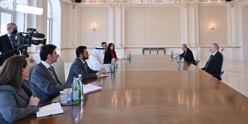 Президент Ильхам Алиев принял президента группы Исламского банка развития