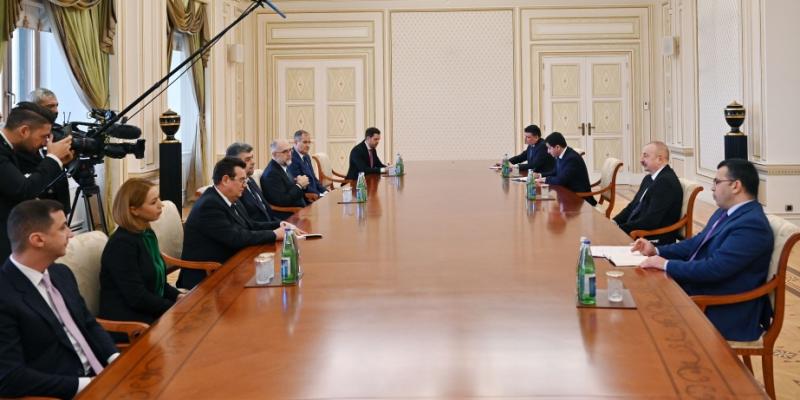 President Ilham Aliyev received delegation of Parliament of Romania