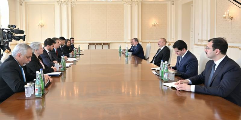 Президент Азербайджана Ильхам Алиев принял министра иностранных дел Израиля