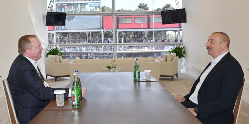 Президент Азербайджана Ильхам Алиев принял исполнительного вице-президента компании Boeing
