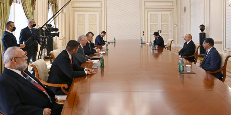 Президент Азербайджана Ильхам Алиев принял председателя парламента Словакии