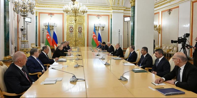 President Ilham Aliyev met with President Vladimir Putin in Moscow