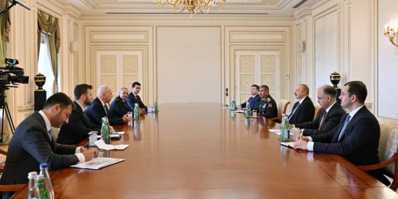 Президент Ильхам Алиев принял министра обороны Израиля